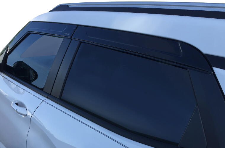 AVS 894099 Tape-On Ventvisor Chrome Rain Deflectors Chevrolet Trailblazer 21-22